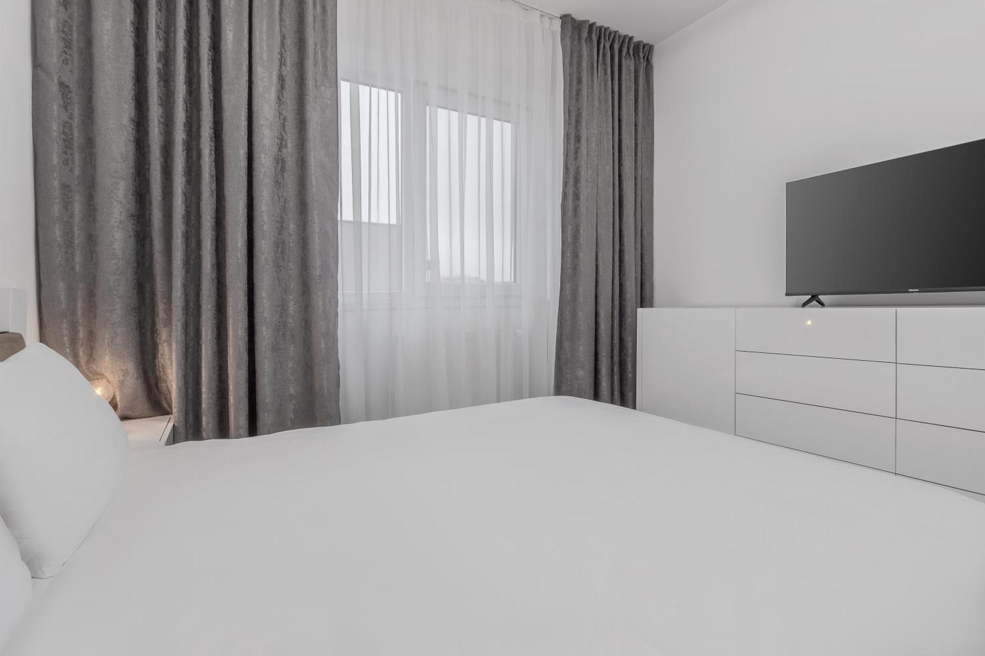 Pure Flat Apartment Oradea Exterior photo